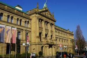 Museum Koenig (Large)